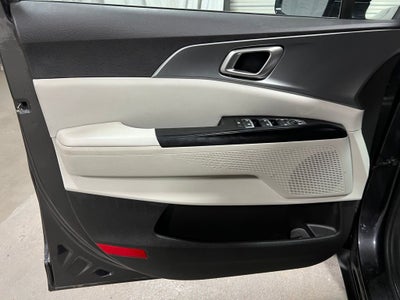 2023 Kia Carnival LX