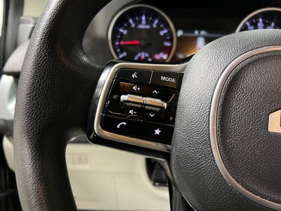 2023 Kia Carnival LX