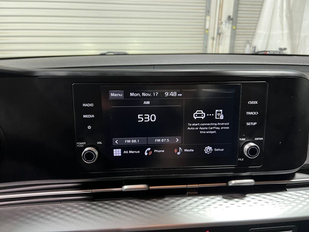 2023 Kia Carnival LX