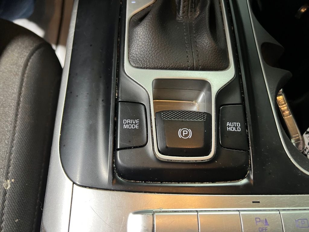 2023 Kia Carnival LX