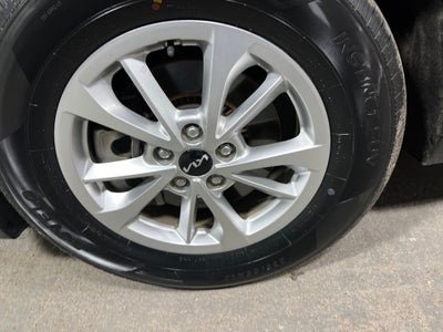 2023 Kia Carnival LX