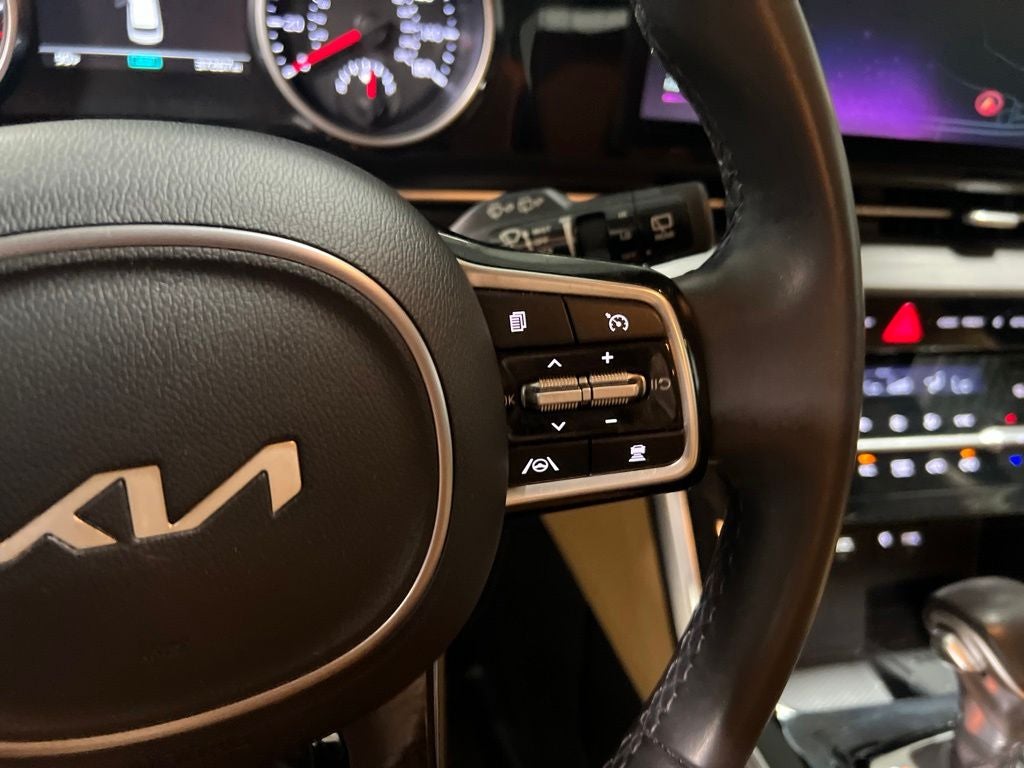 2024 Kia Carnival EX