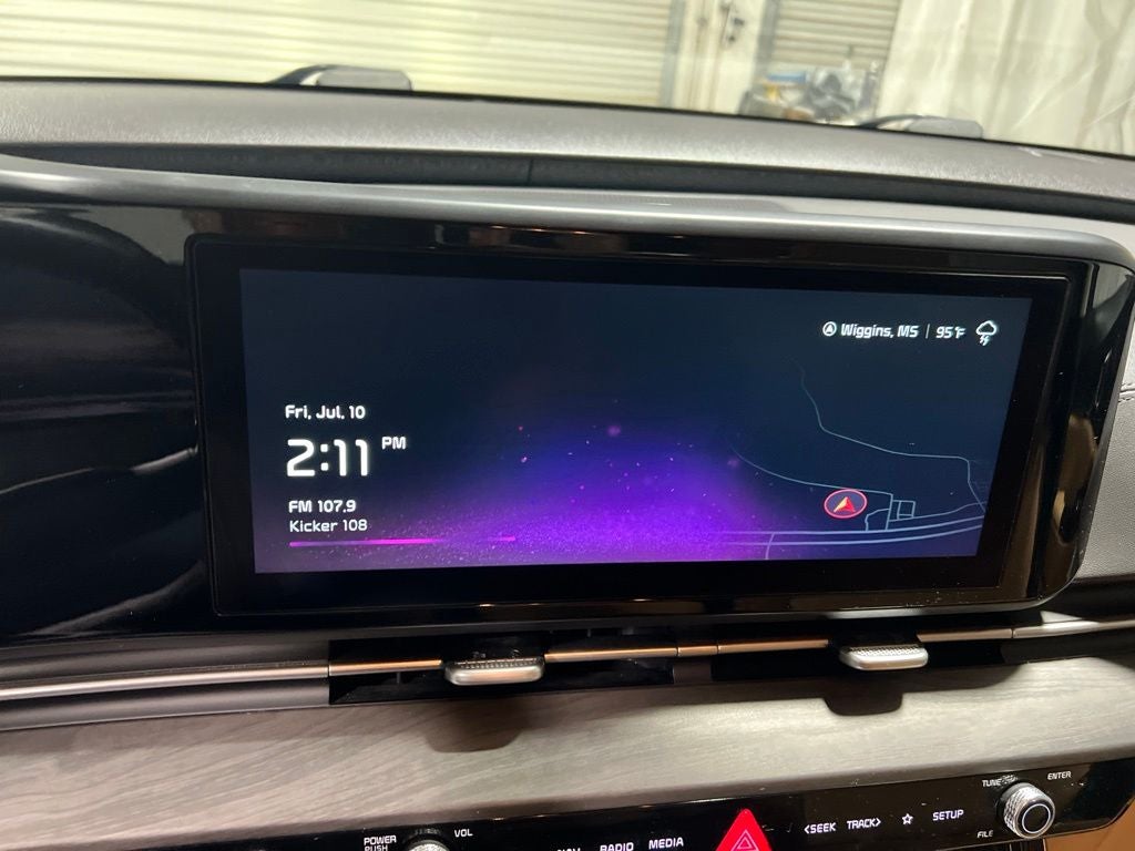 2024 Kia Carnival EX